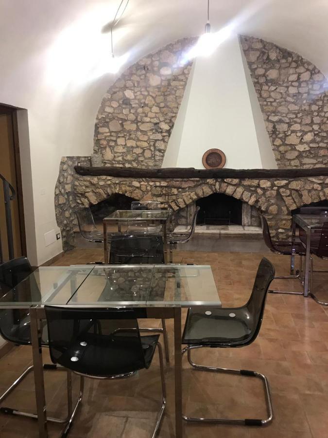 לינה וארוחת בוקר קאסקיה La Colombaia מראה חיצוני תמונה